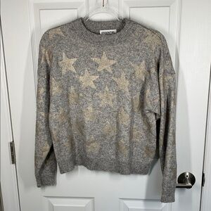 ESSENTIEL Antwerp gray and gold metallic star patterned sweater size small